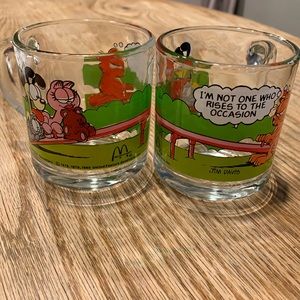 McDonald’s vintage Garfield mugs set of 2